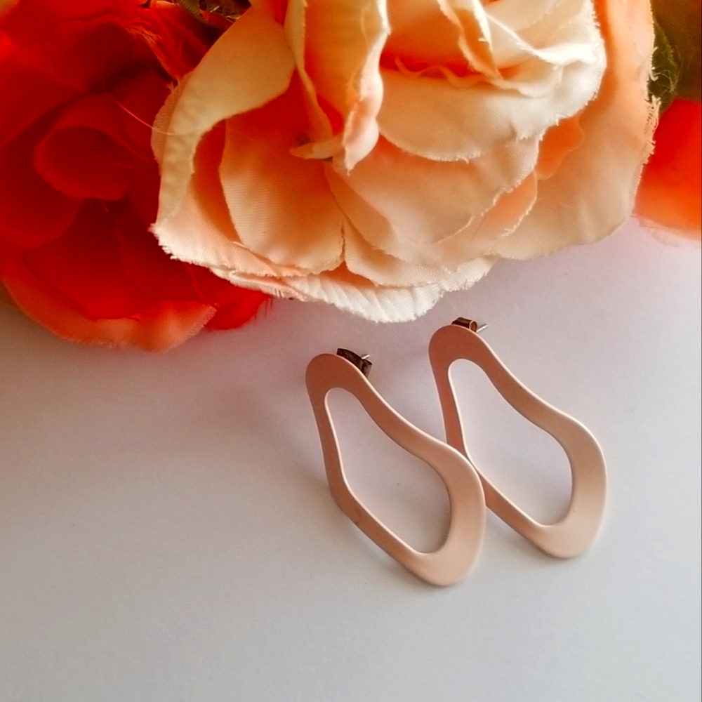3/$30 Retro earrings